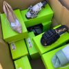Female Shoes Pallet for sale