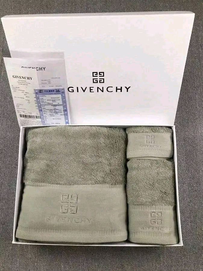 Towels Pallets for sale Towels Pallets for sale