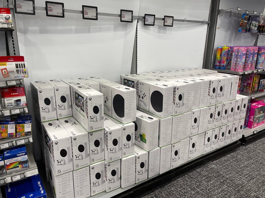 pallets-of-series-ss-at-best-buy-thoughts-v0-2hu92uqotl2a1