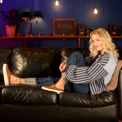 FH25_HEYDUDE_AUSTIN_LIFT_41759-21N_Cognac_TX_3P1A0574_400x