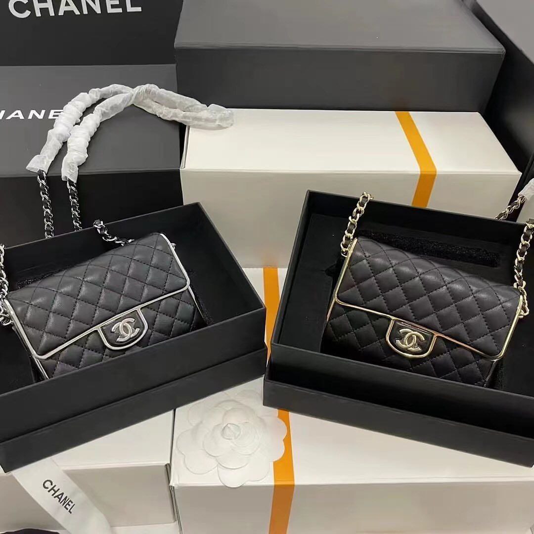 photo_2024-10-27_02-55-01 Wholesale Chanel handbag pallets for sale